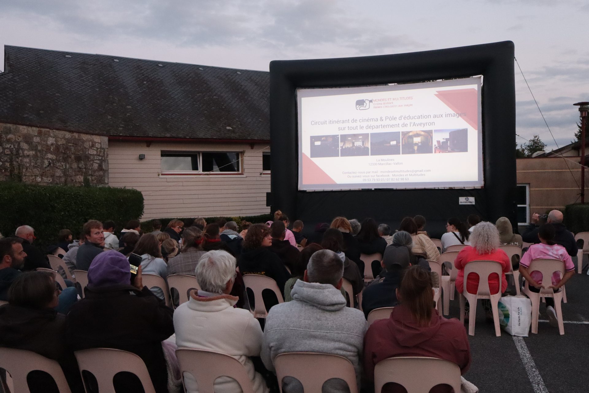 Lire la suite à propos de l’article Cinéma en plein air à Argences en Aubrac